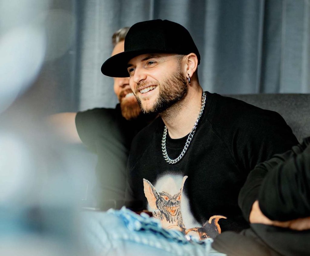 Adam i Smash Into Pieces har gått från kaos till kontroll